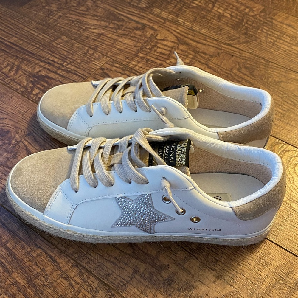 Vintage Havana Sneakers - Picture 2 of 5